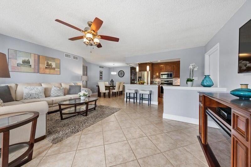 509 Dotterel Road, Unit 23C Delray Beach, FL 33444 - Photo 1 of 15 Living Room