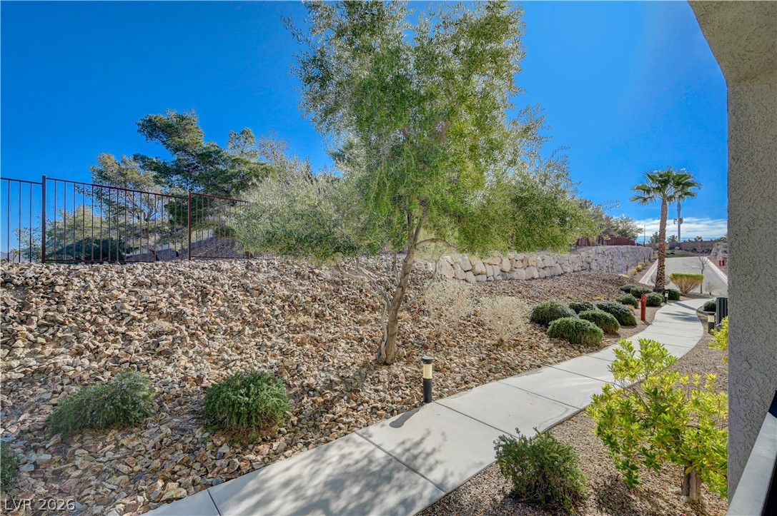 2555 Hampton Road, Unit 6108 Henderson, NV 89052 - Photo 32 of 63 Surrounding community
