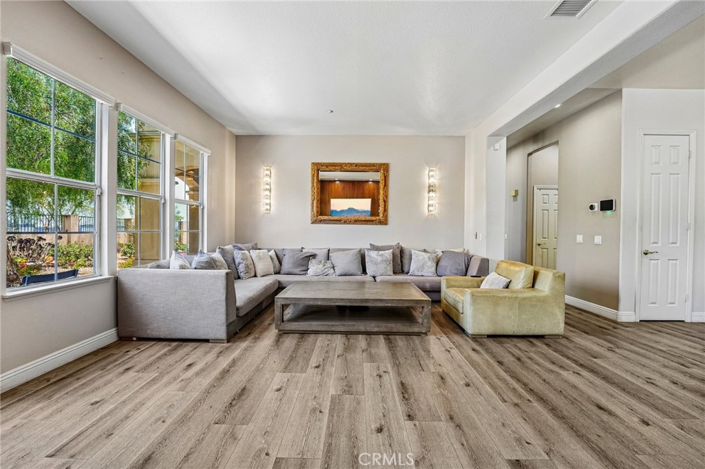 6050 Cannich Road Riverside, CA 92507 - Photo 7 of 44