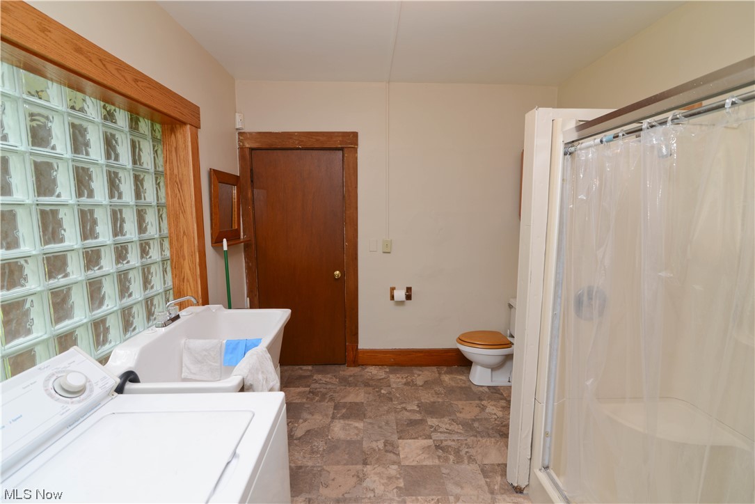 7448 Chestnut-Ridge Road Hubbard, OH 44425 - Photo 13 of 35 Gallery Image 13