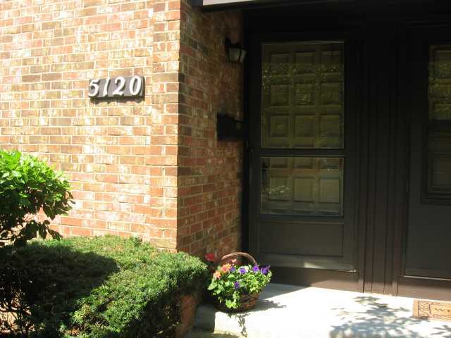 5120 Ranstead Court, Unit 20 Columbus, OH 43220 - Photo 2 of 12