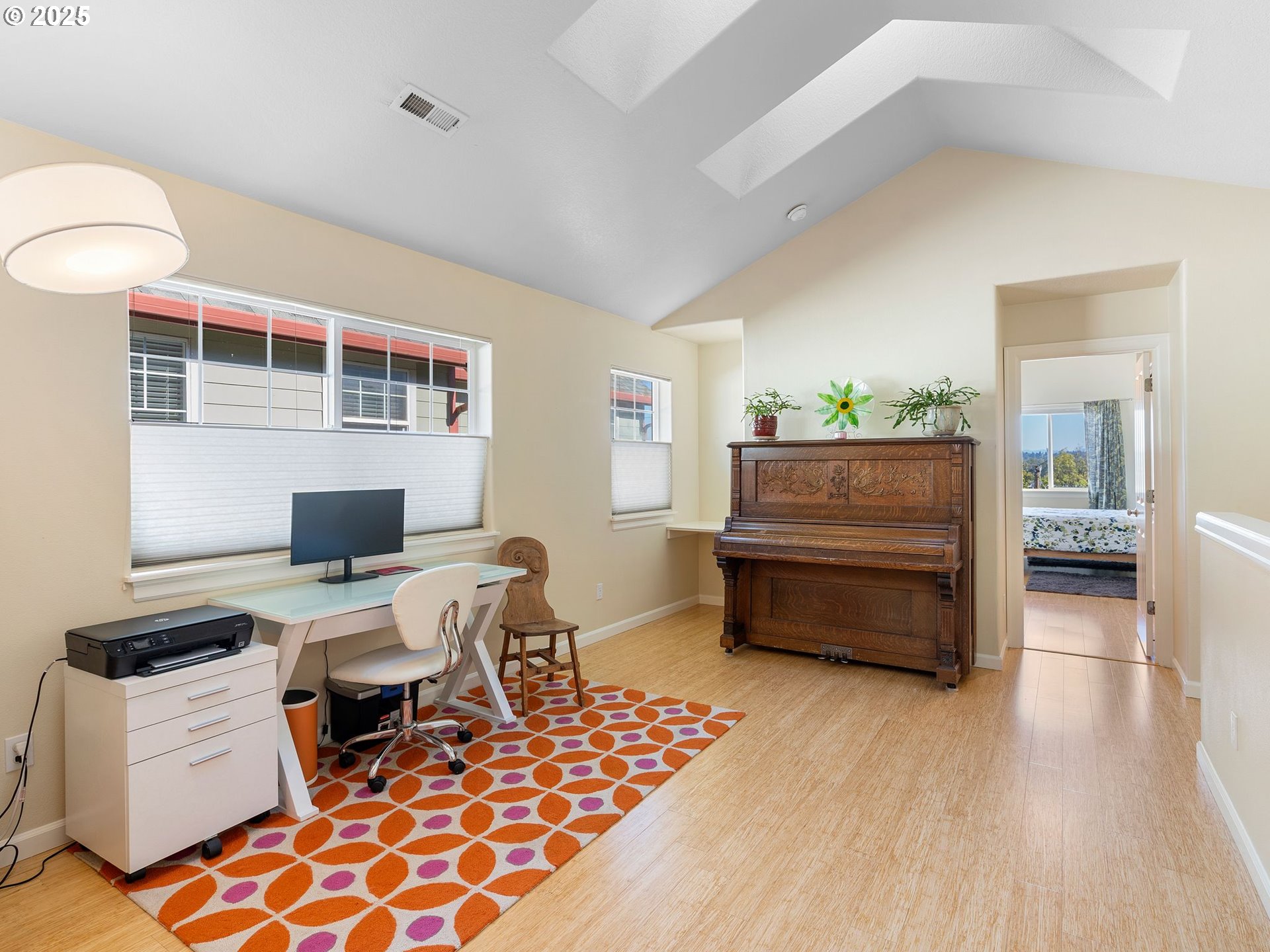 5218 Southwest View Point Terrace Portland, OR 97239 - Photo 17 of 39