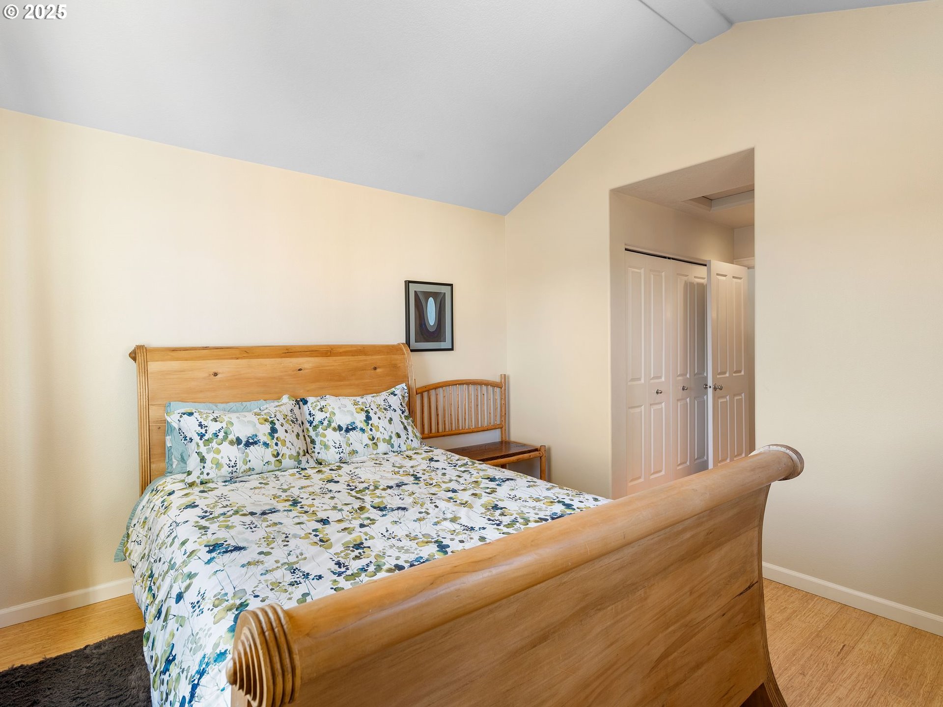 5218 Southwest View Point Terrace Portland, OR 97239 - Photo 20 of 39