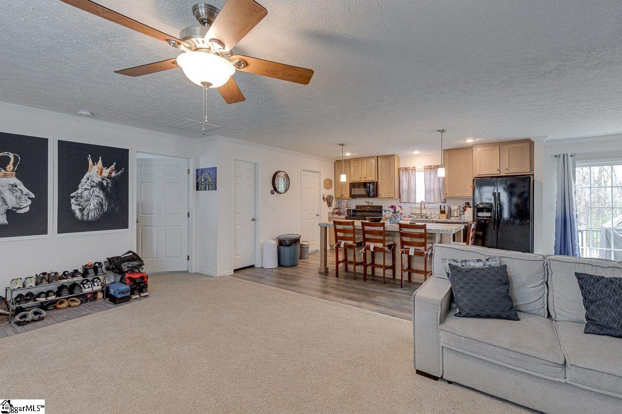 218 Hogg Road Williamston, SC 29697 - Photo 11 of 30 Gallery Image 11