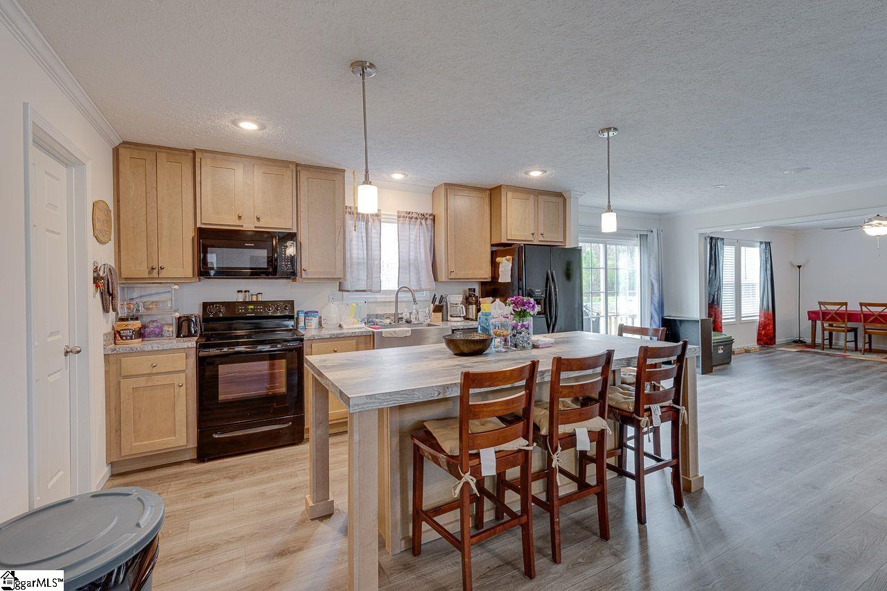 218 Hogg Road Williamston, SC 29697 - Photo 9 of 30 Gallery Image 9