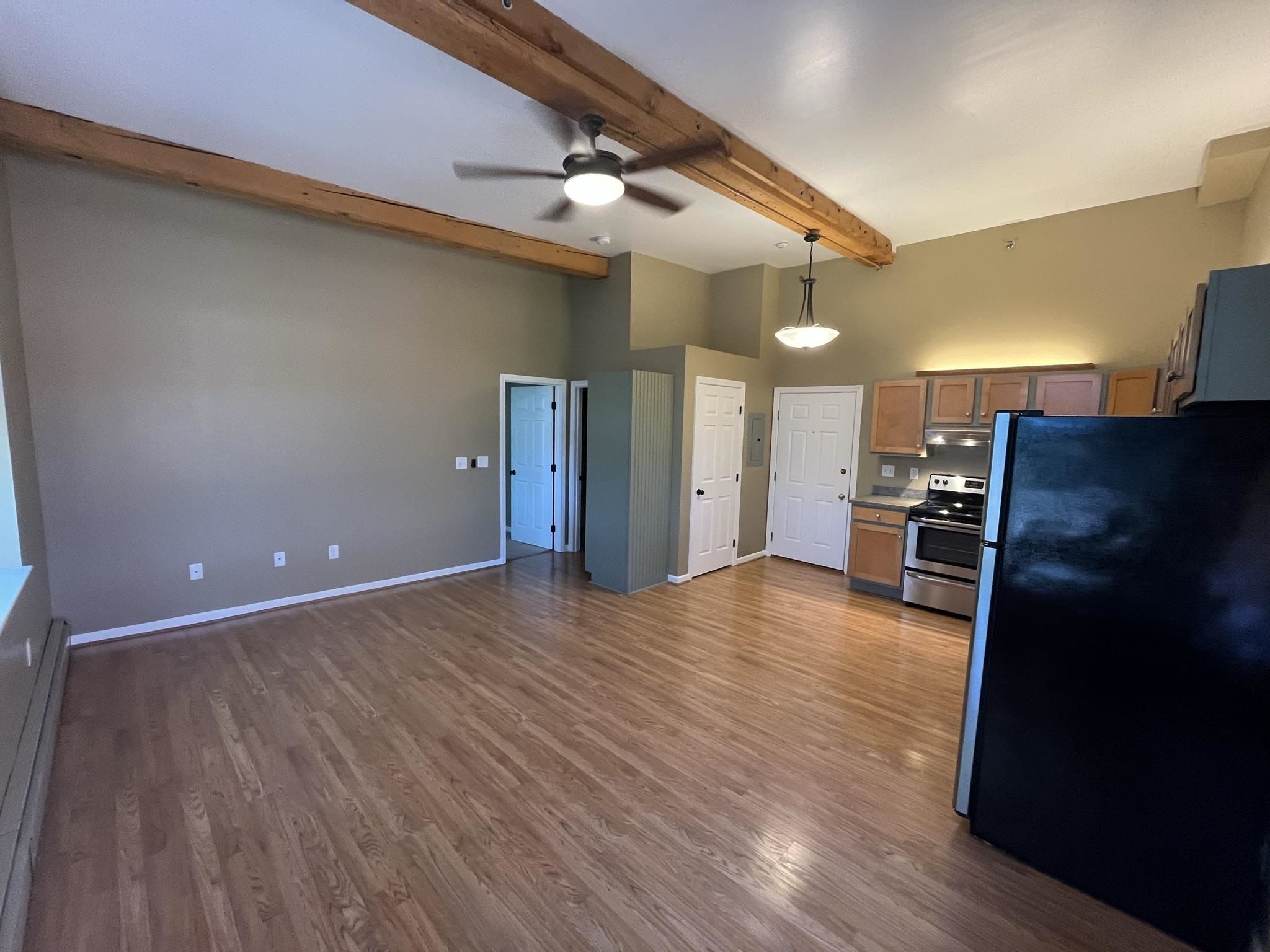 156 Front Street, Unit 408 Exeter, NH 03833 - Photo 15 of 17 Gallery Image 15