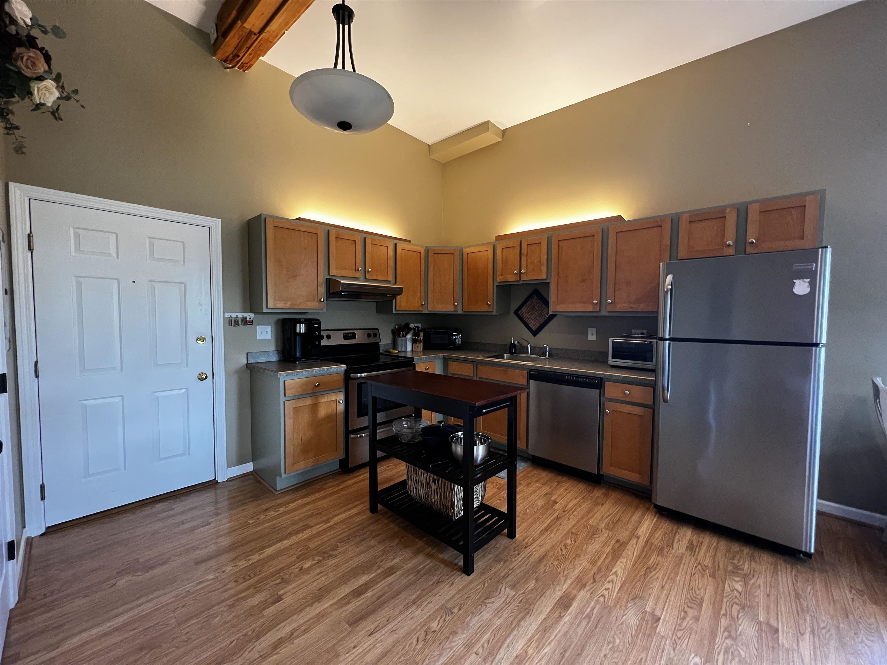156 Front Street, Unit 408 Exeter, NH 03833 - Photo 2 of 17 Gallery Image 2