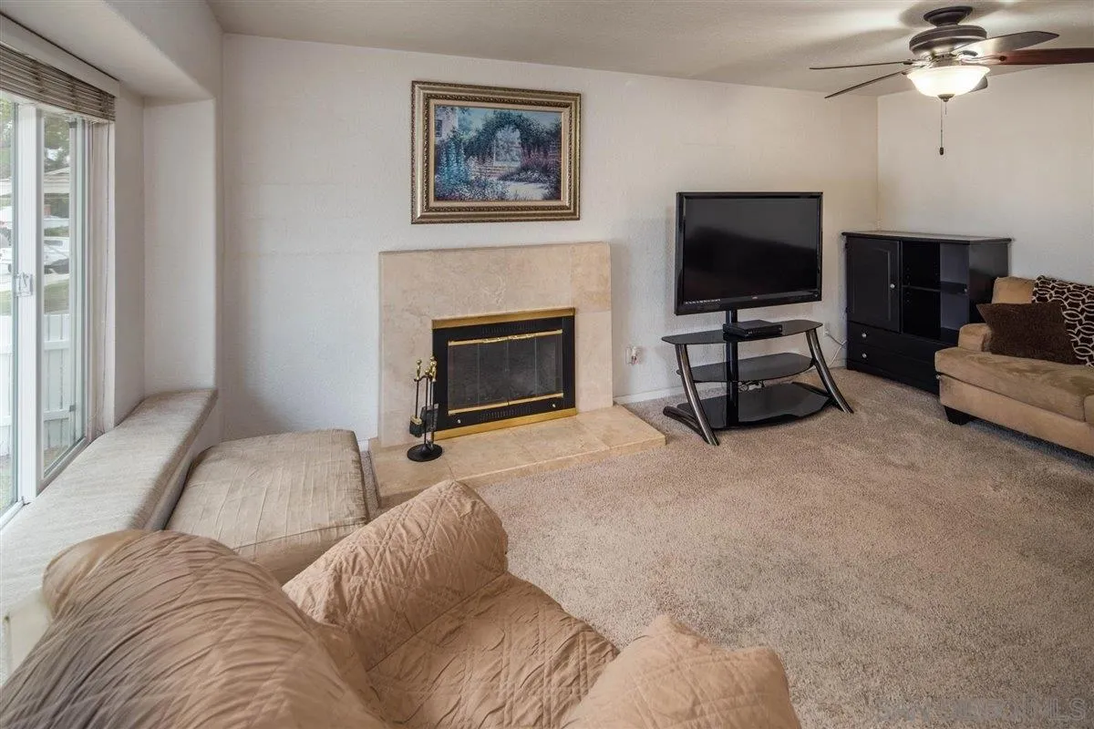 10232 Timberlane Way Santee, CA 92071 - Photo 4 of 19 Gallery Image 4