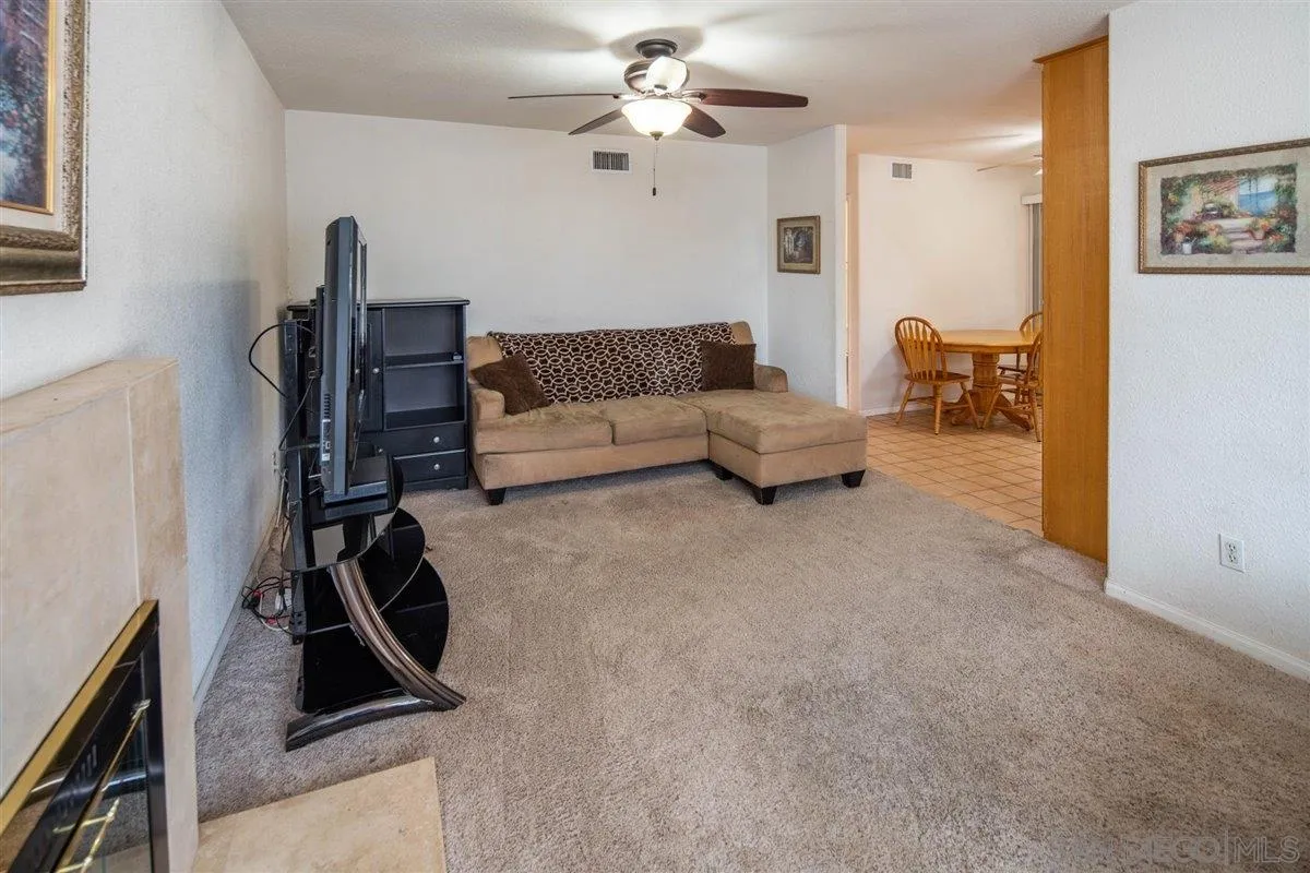 10232 Timberlane Way Santee, CA 92071 - Photo 5 of 19 Gallery Image 5