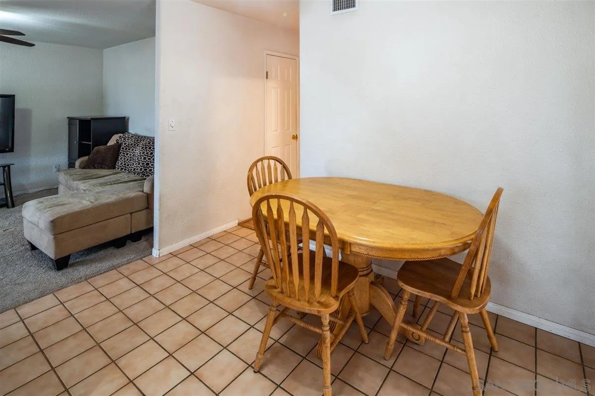 10232 Timberlane Way Santee, CA 92071 - Photo 9 of 19 Gallery Image 9