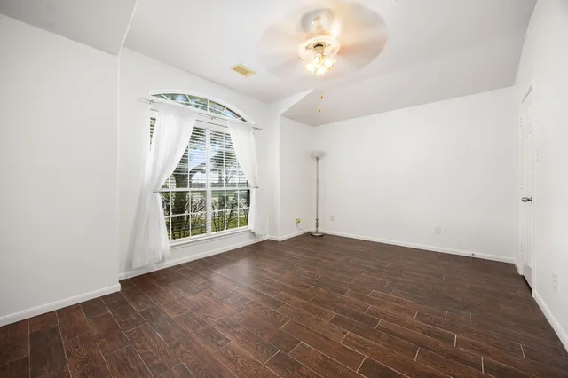 $355,000 | 3012 King Isle Lane, Dickinson, TX 77539