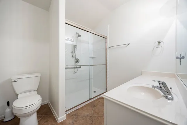 $355,000 | 3012 King Isle Lane, Dickinson, TX 77539