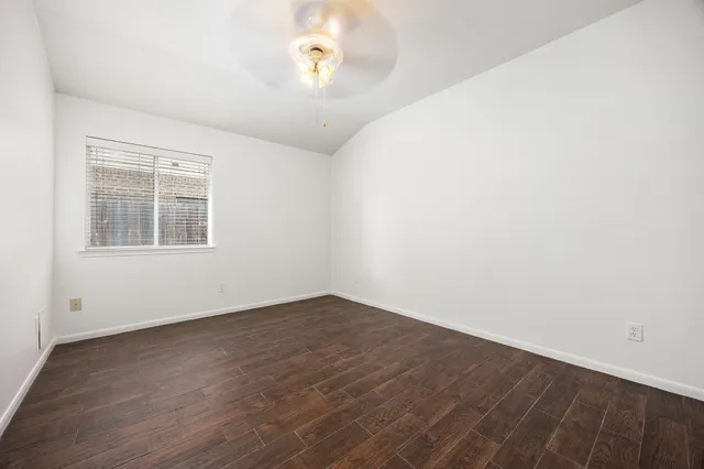 $355,000 | 3012 King Isle Lane, Dickinson, TX 77539