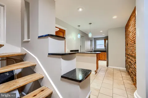 $385,000 | 736 Light Street, Baltimore, MD 21230