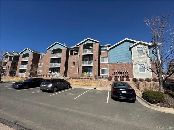 $1,595 | 19303 East College Drive, Aurora, CO 80013
