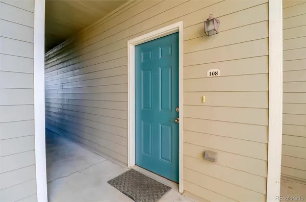 $1,595 | 19303 East College Drive, Aurora, CO 80013