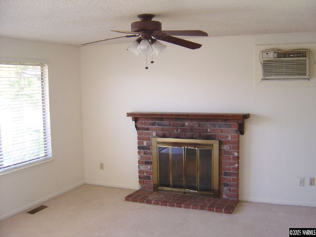 10040 Obsidian Drive Reno, NV 89506 - Photo 3 of 6 Photo 3