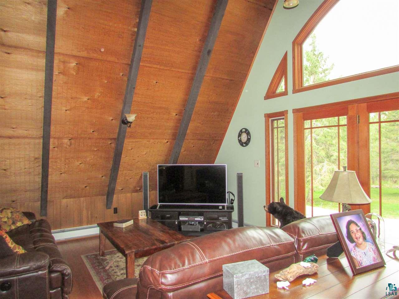 3846 Canosia Road Cloquet, MN 55720 - Photo 4 of 24 Living room