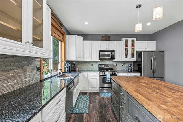 $528,999 | 20523 193rd Ave Court East, Orting, WA 98360