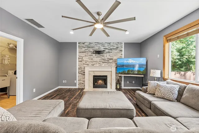 $528,999 | 20523 193rd Ave Court East, Orting, WA 98360