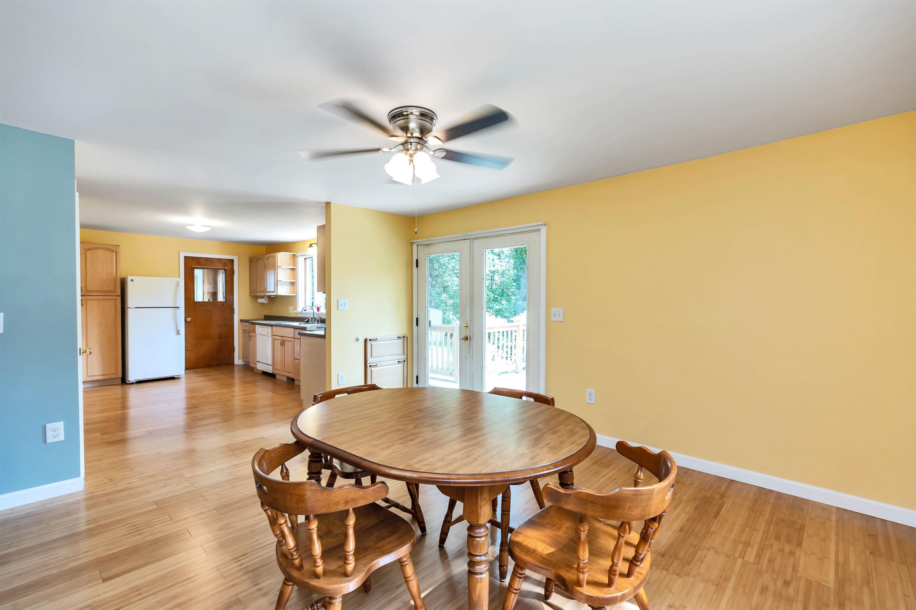 3 Chatel Road Goffstown, NH 03045 - Photo 7 of 38 Gallery Image 7