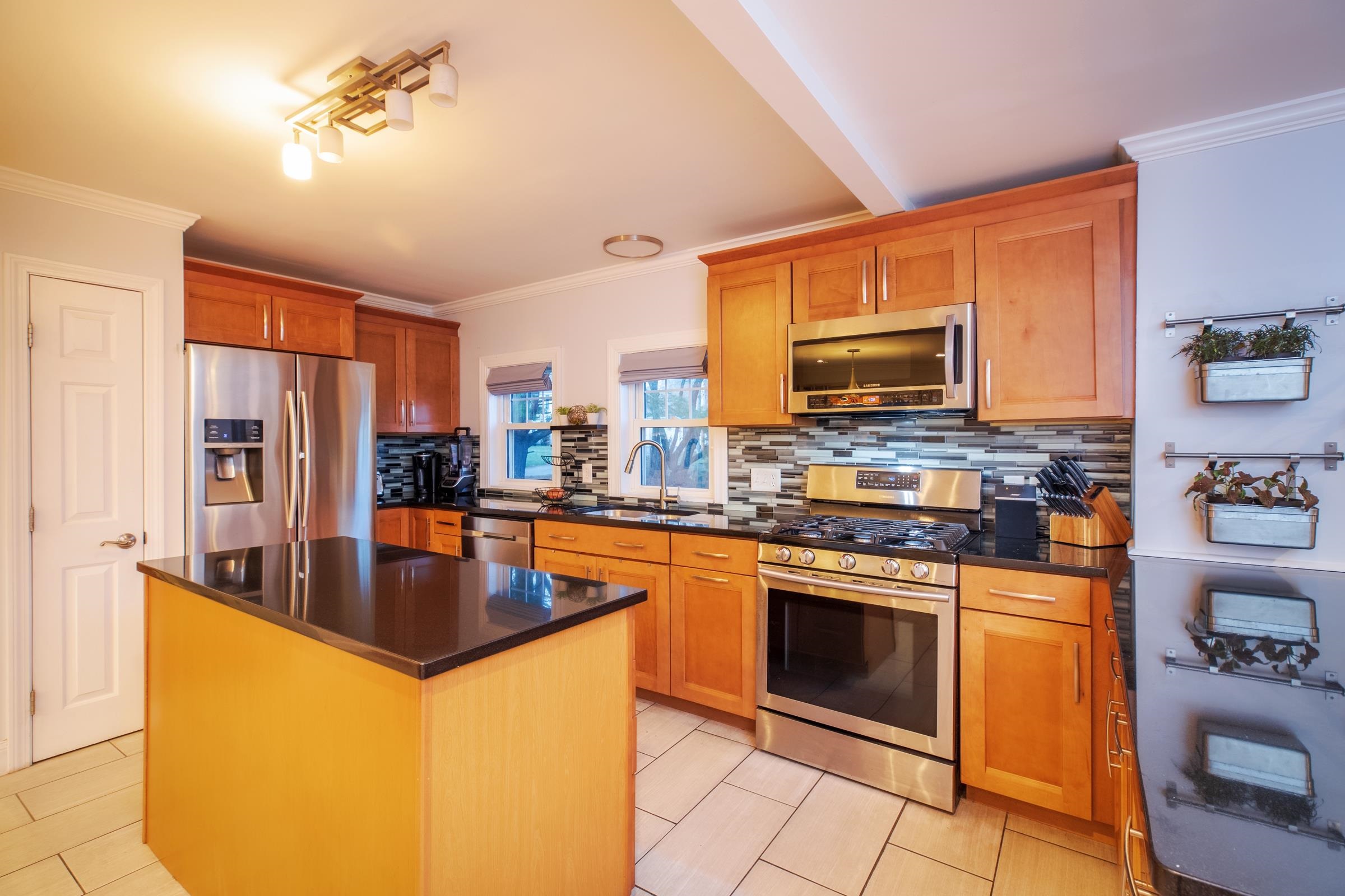 62 Mace Road Hampton, NH 03842 - Photo 19 of 40