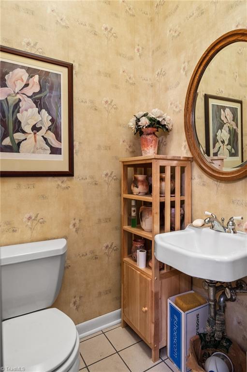 1509 Overbrook Court High Point, NC 27262 - Photo 13 of 36 Gallery Image 13