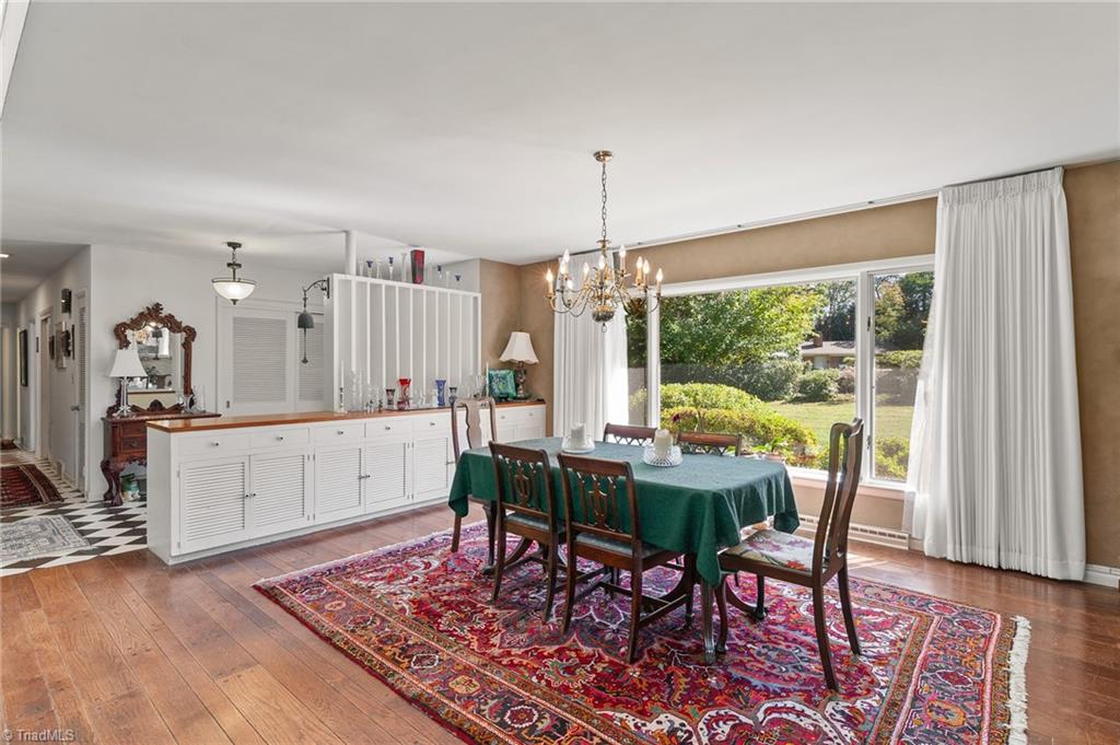 1509 Overbrook Court High Point, NC 27262 - Photo 3 of 36 Gallery Image 3
