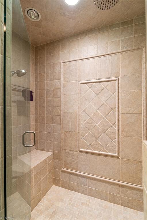 1509 Overbrook Court High Point, NC 27262 - Photo 24 of 36 Gallery Image 24