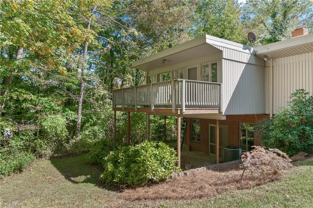 1509 Overbrook Court High Point, NC 27262 - Photo 34 of 36 Gallery Image 34