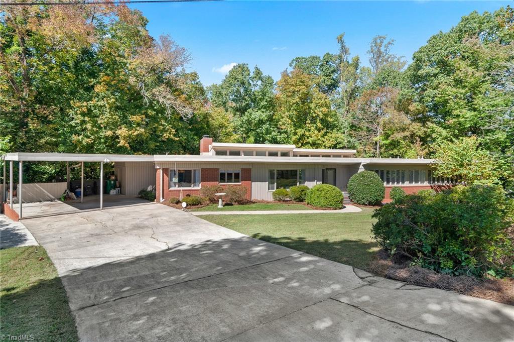1509 Overbrook Court High Point, NC 27262 - Photo 36 of 36 Gallery Image 36