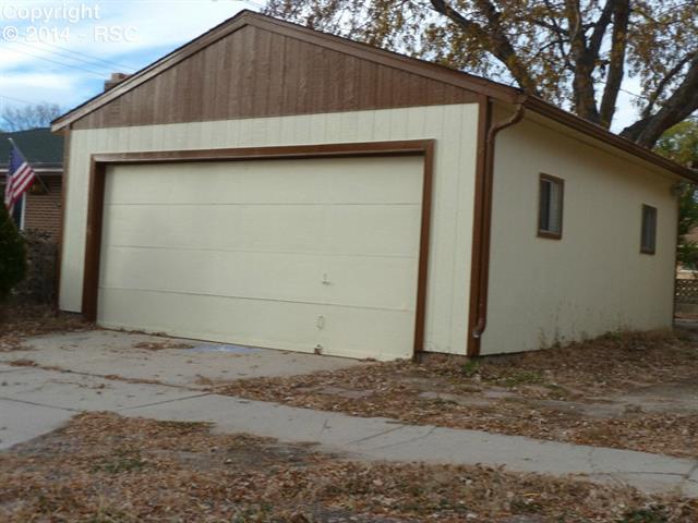 2102 Winston Road Colorado Springs, CO 80909 - Photo 2 of 23