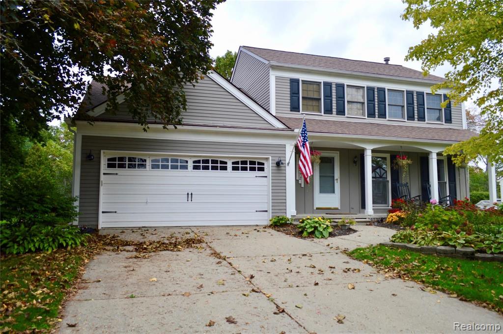 35472 Fredericksburg Road Farmington Hills, MI 48331 - Photo 1 of 28