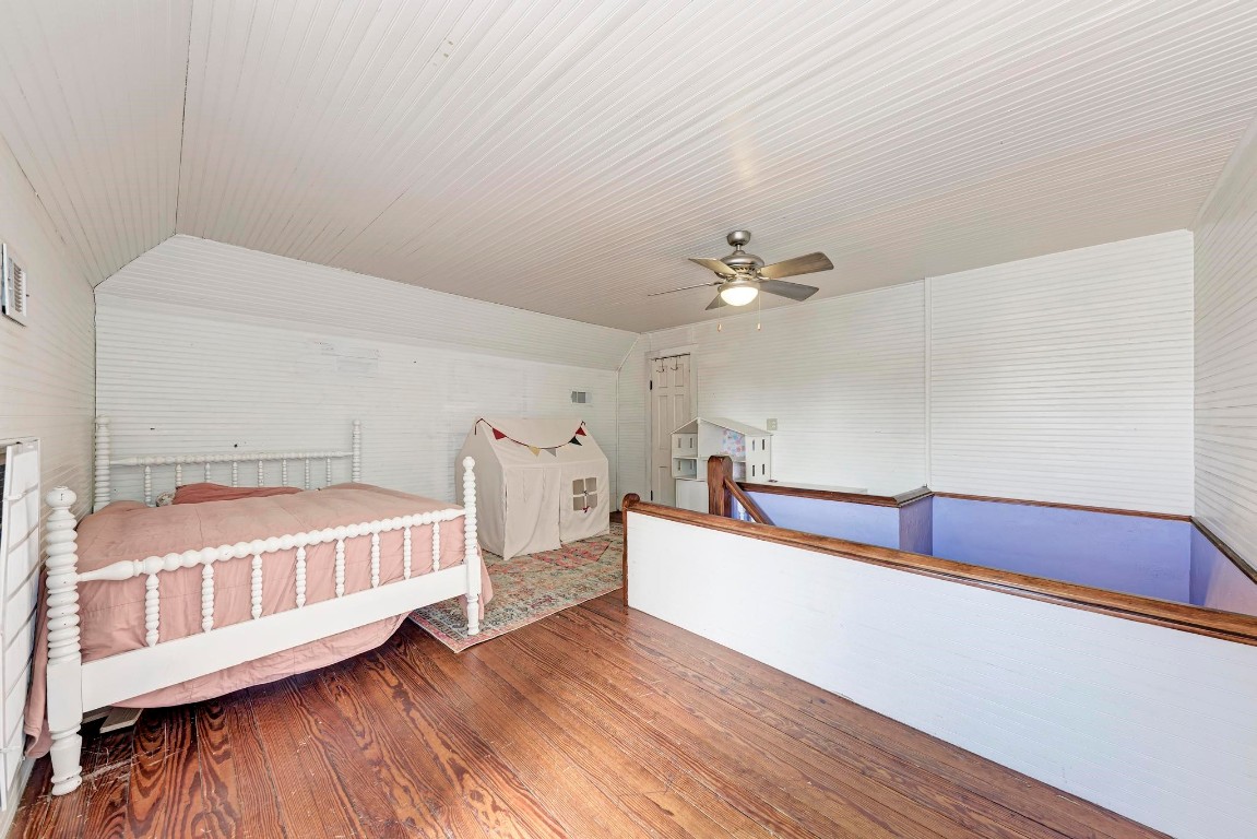 308 North Broad Street Coupland, TX 78615 - Photo 24 of 40