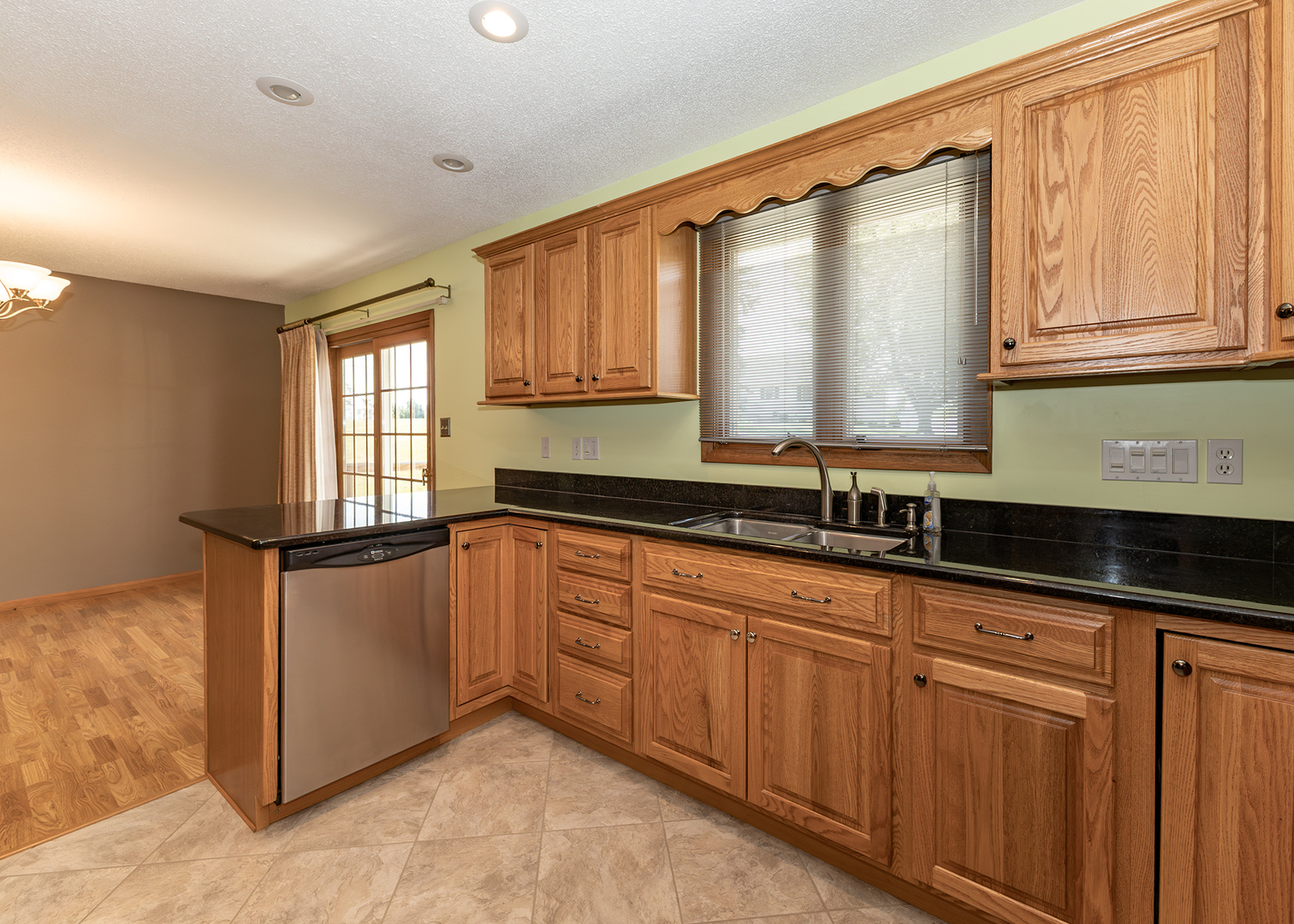 710 1st Avenue Fulton, IL 61252 - Photo 20 of 33