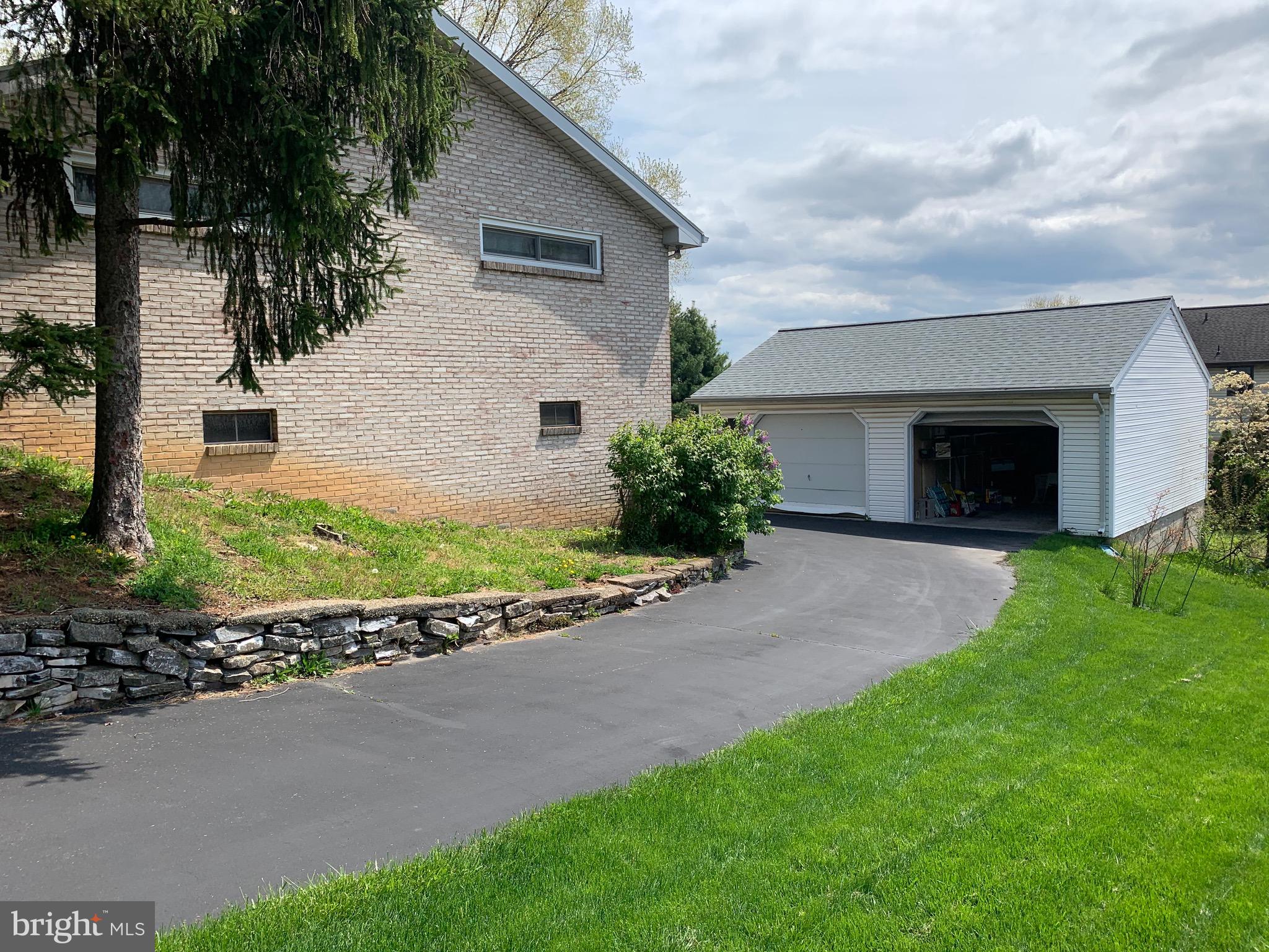 2160 Rosedale Avenue Middletown, PA 17057 - Photo 17 of 20 Gallery Image 17
