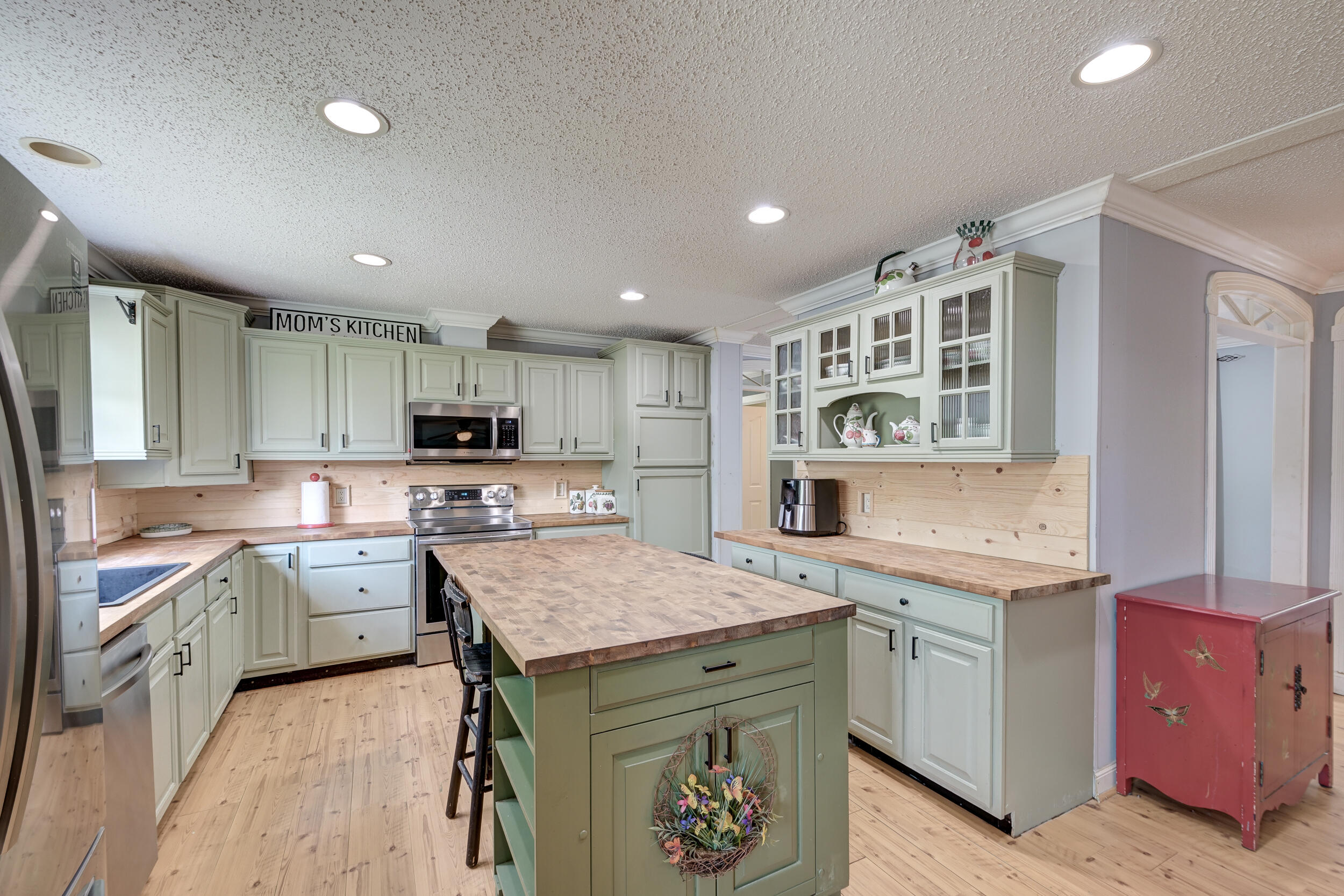 157 Gallashaw Road Summerville, SC 29483 - Photo 45 of 90 155 Gallashaw Rd-63