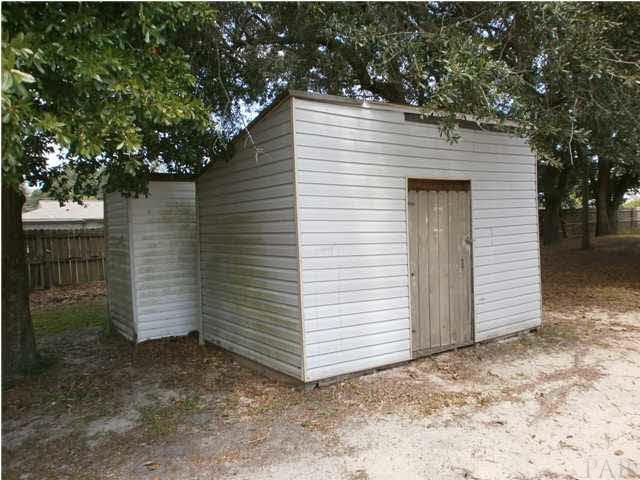 4233 Auckland Road Pace, FL 32571 - Photo 2 of 8