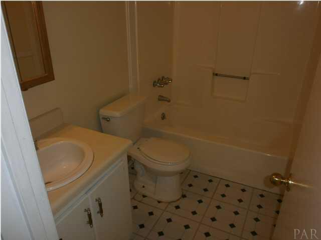 4233 Auckland Road Pace, FL 32571 - Photo 7 of 8