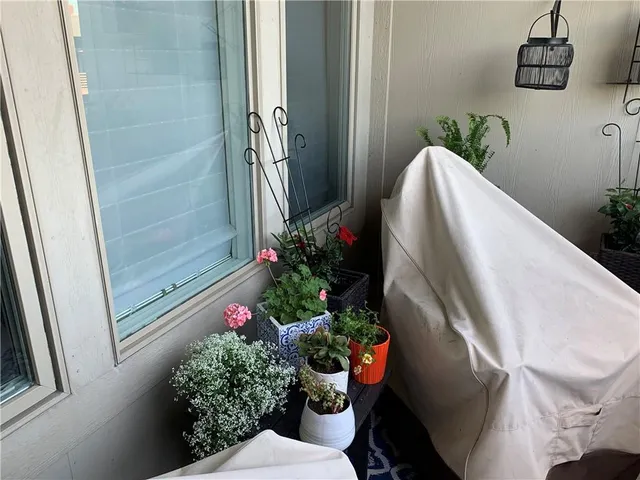 $344,600 | 2929 McGee Trafficway, Unit 305, Kansas City, MO 64108