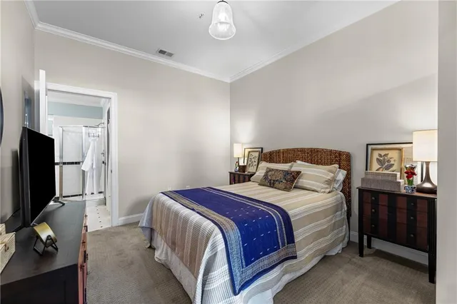 $344,600 | 2929 McGee Trafficway, Unit 305, Kansas City, MO 64108