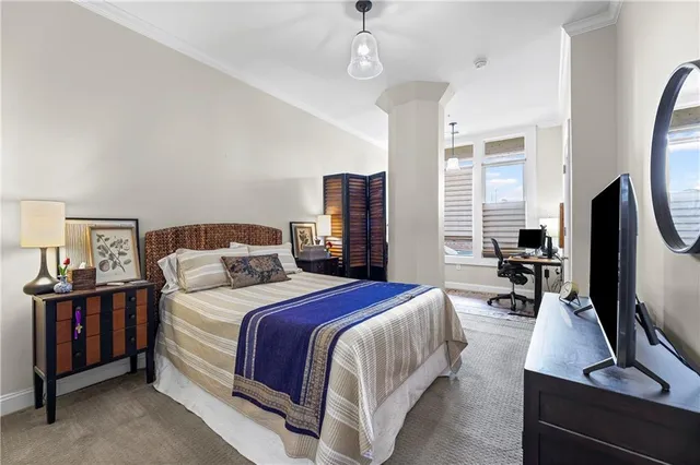 $344,600 | 2929 McGee Trafficway, Unit 305, Kansas City, MO 64108