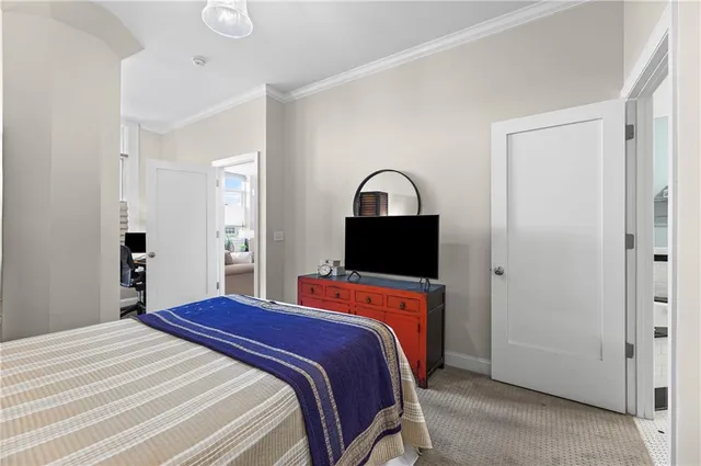 $344,600 | 2929 McGee Trafficway, Unit 305, Kansas City, MO 64108