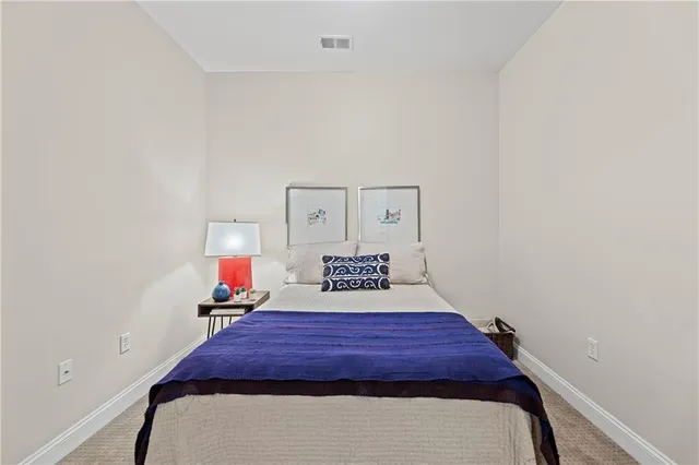 $344,600 | 2929 McGee Trafficway, Unit 305, Kansas City, MO 64108