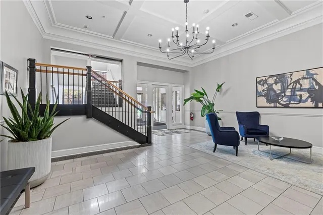 $344,800 | 2929 McGee Trafficway, Unit 305, Kansas City, MO 64108