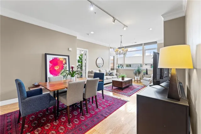 $335,000 | 2929 McGee Trafficway, Unit 305, Kansas City, MO 64108