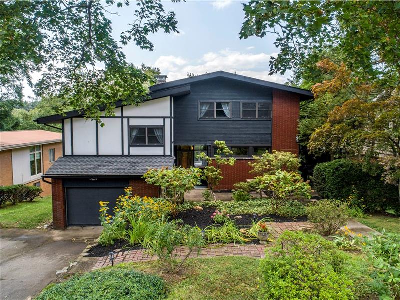 2420 Marbury Road Pittsburgh, PA 15221 - Photo 1 of 25 Gallery Image 1