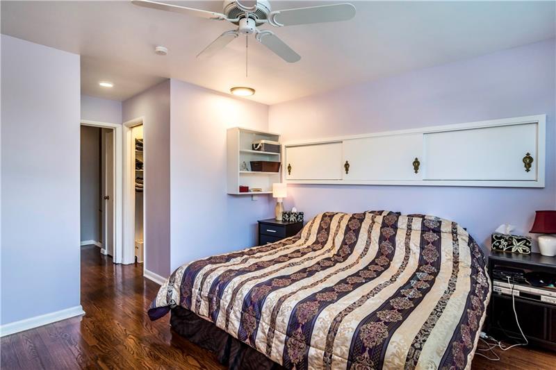 2420 Marbury Road Pittsburgh, PA 15221 - Photo 17 of 25 Gallery Image 17