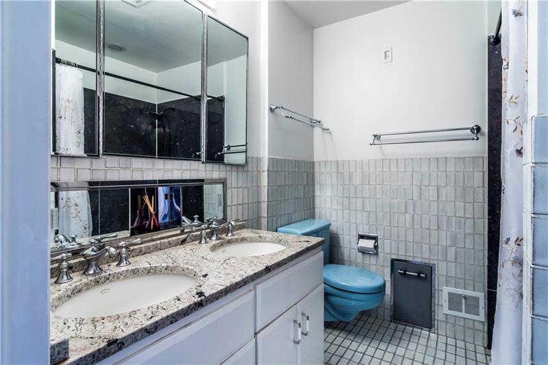 2420 Marbury Road Pittsburgh, PA 15221 - Photo 19 of 25 Gallery Image 19