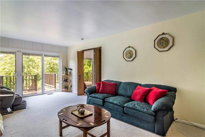 2420 Marbury Road Pittsburgh, PA 15221 - Photo 3 of 25 Gallery Image 3